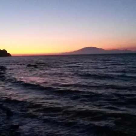 Διαμέρισμα Anemone Blue Seaside *