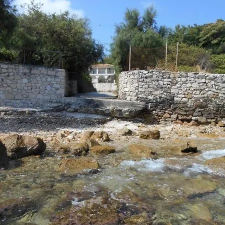 Anemone Blue Seaside Апартаменты *